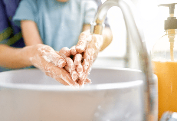 lavage des mains enfant hygiène transmission pied main bouche