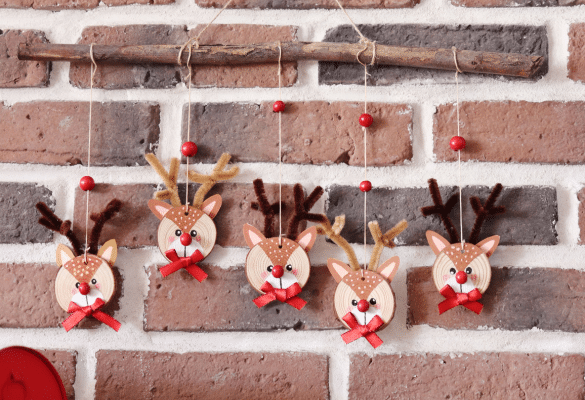 Suspension murale de Noël : un renne trop mignon à fabriquer avec les enfants