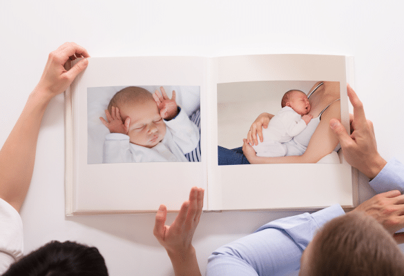 Album photo de bébé : le premier livre de son histoire