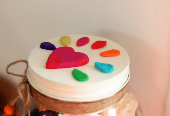 Bocal à biscuits personnalisé : décoration du couvercle