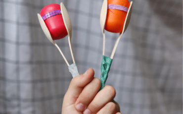 Maracas enfant : le DIY éveil et récup' qui donne le rythme !