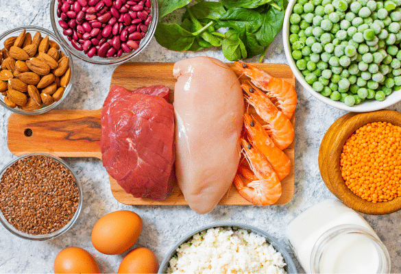 Sélection d'aliments riches en protéines, vitamines et oméga 3 adaptés à la grossesse